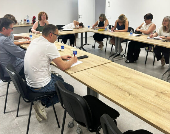Reunión de gerentes y dinamizadores comerciales en AEI Bajo Baix Cinca