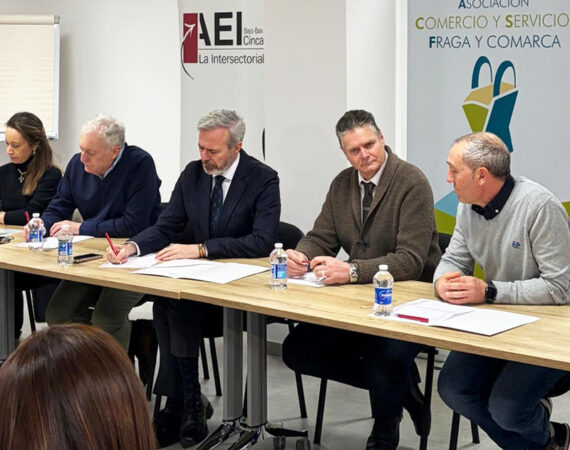 Visita de Jorge Azcón a La Intersectorial Bajo Baix Cinca